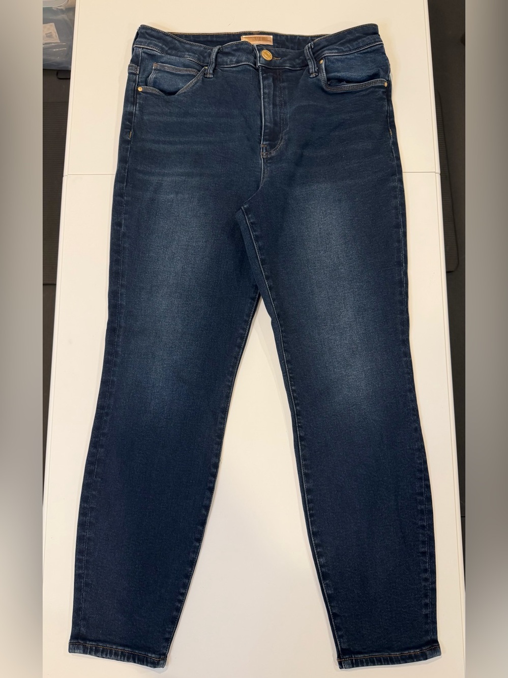 Kut from the Kloth Charlize Cigarette Leg Dark Blue Jeans size 12